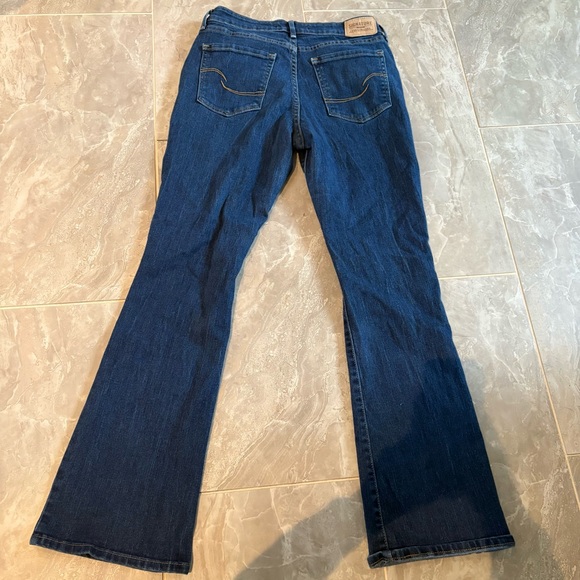 Levi Strauss Signature Mid Rise Bootcut Jeans Dark Wash Women's Sz 27/32 Classic - Picture 8 of 10